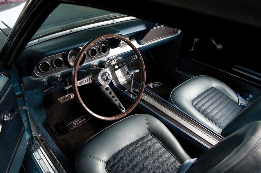  Ford Mustang Convertible 1966 года  (фото 39 из 65)